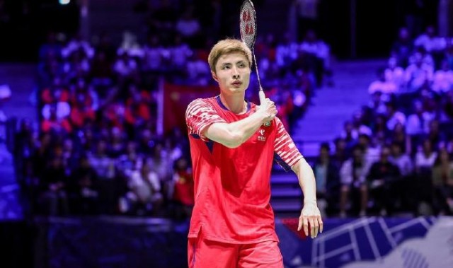 石宇奇2-1逆转黑马赖浩俊，2018年后再度打进世锦赛决赛